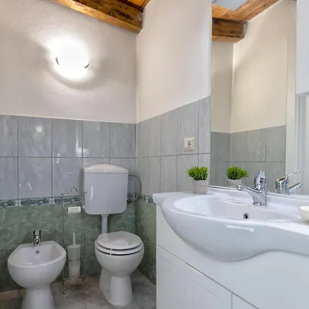 Apartment Isola Di Giava